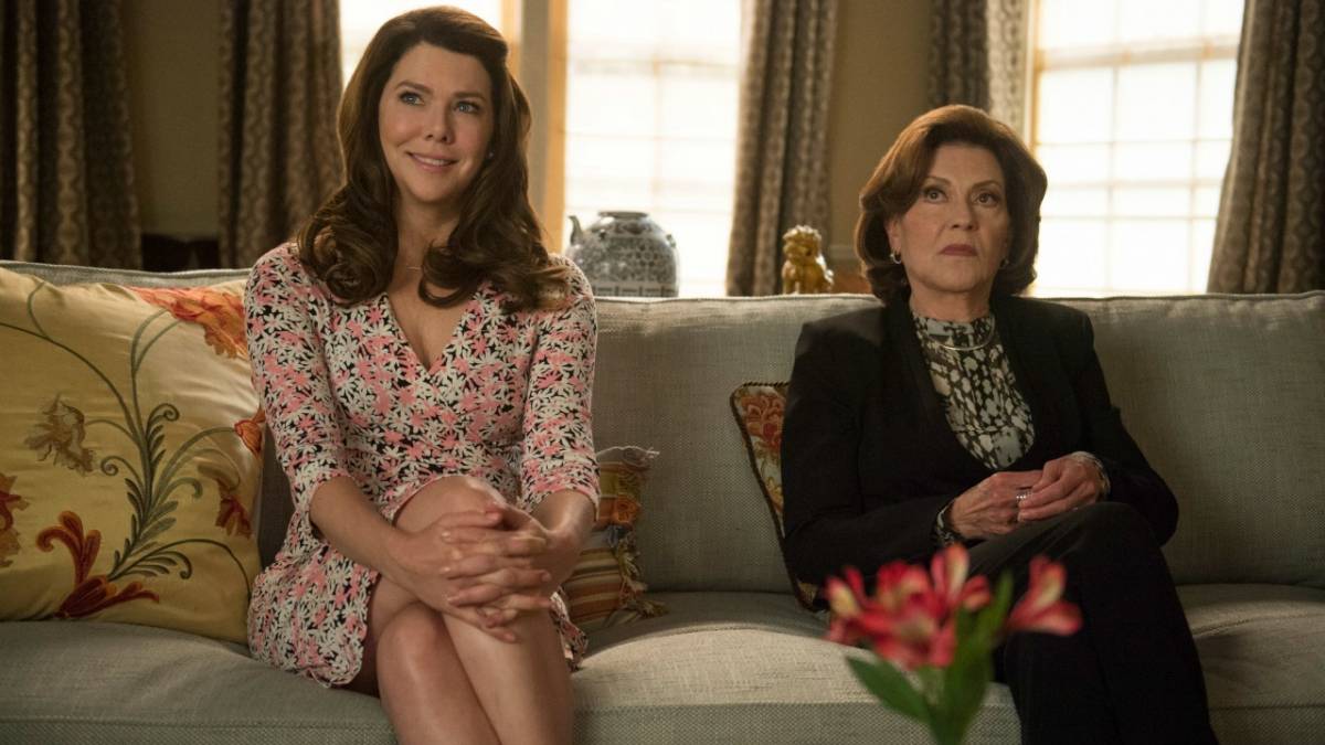 Lorelai and Emily in Gilmore Girls