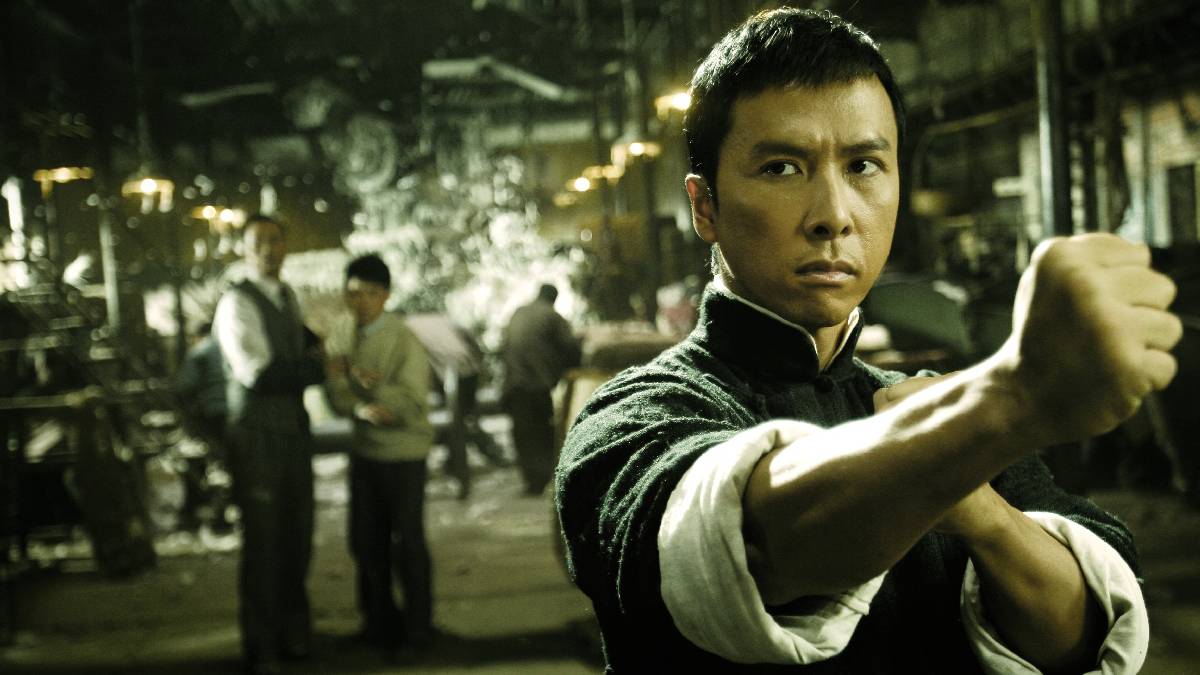 A screenshot from Ip Man, depicting Donnie Yen as Ip Man, posed ready to fight.