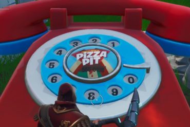 Fortnite giant telephones